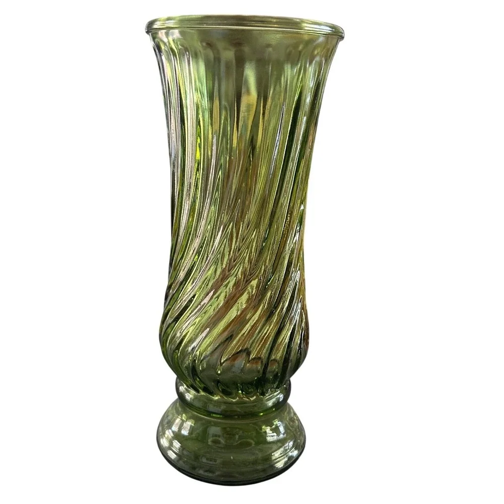 Vintage WAPCO 5442 Green Swirl‎ Glass Vase 9.5